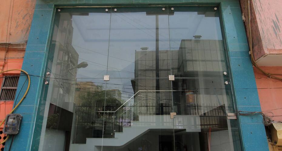 Hotel A-10 International, New Delhi 1